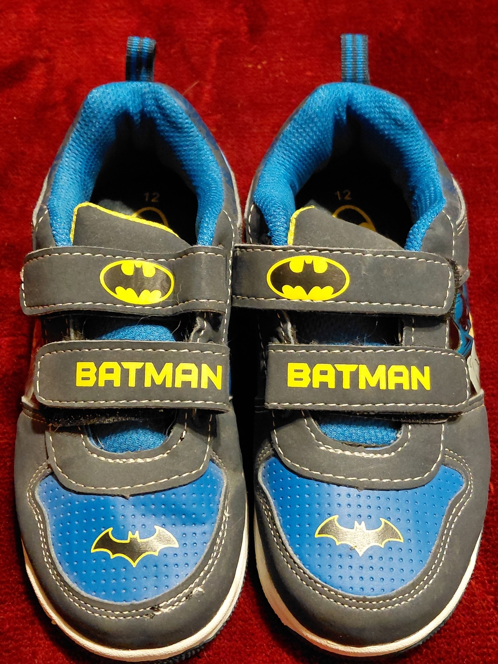 DC COMICS Batman Toddler Boys’ Skate Sneakers Size 12 Light Up NWOT